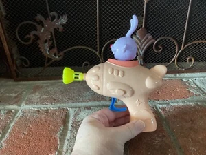 Vintage 1980s Rabbit in A Spaceship Bubble Gun Unused Working - Picture 1 of 7