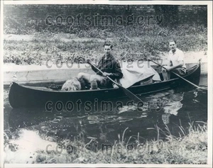1937 British Men & Dog Set Out on Expedition to Africa in Canoe Press Photo - Picture 1 of 2