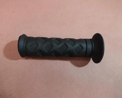 2004-2006 Yamaha YZF R1 Left Handlebar Grip - Image 1 of 4