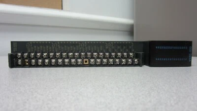 INTERRUPTOR RELÉ MÓDULO LG G31-D24A 31 PUERTOS Foto 1 de 4