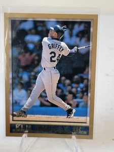 1998 Topps Ken Griffey Jr. #321! - Picture 1 of 1