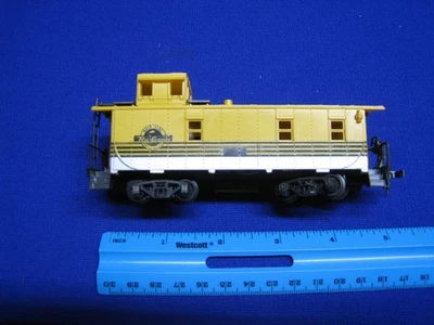 HO Scale Roco Rio Grande Caboose - Freight Train - Image 1 of 4