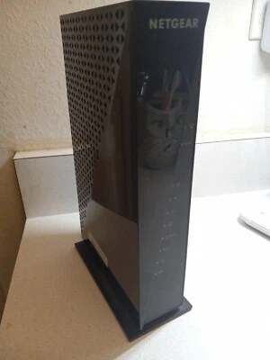 Netgear M 1 CAV 1 Dual Band Wireless Router NO POWER CORD Model MU42-3120350-A1 - Image 1 of 3