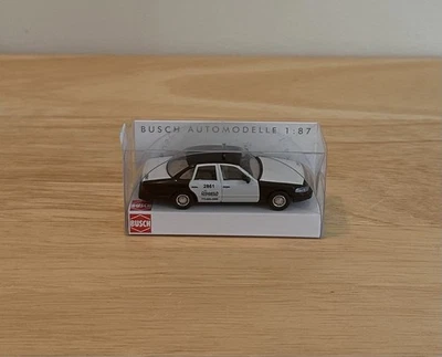 Busch Ford Crown Victoria Taxi 1/87 Foto 1 de 2