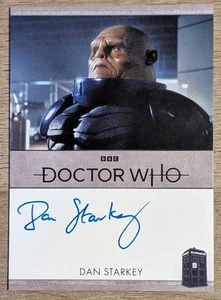 2024 Rittenhouse Doctor Who Serie 5-7 Bordered Auto Dan Starkey As Strax - Foto 1 di 2