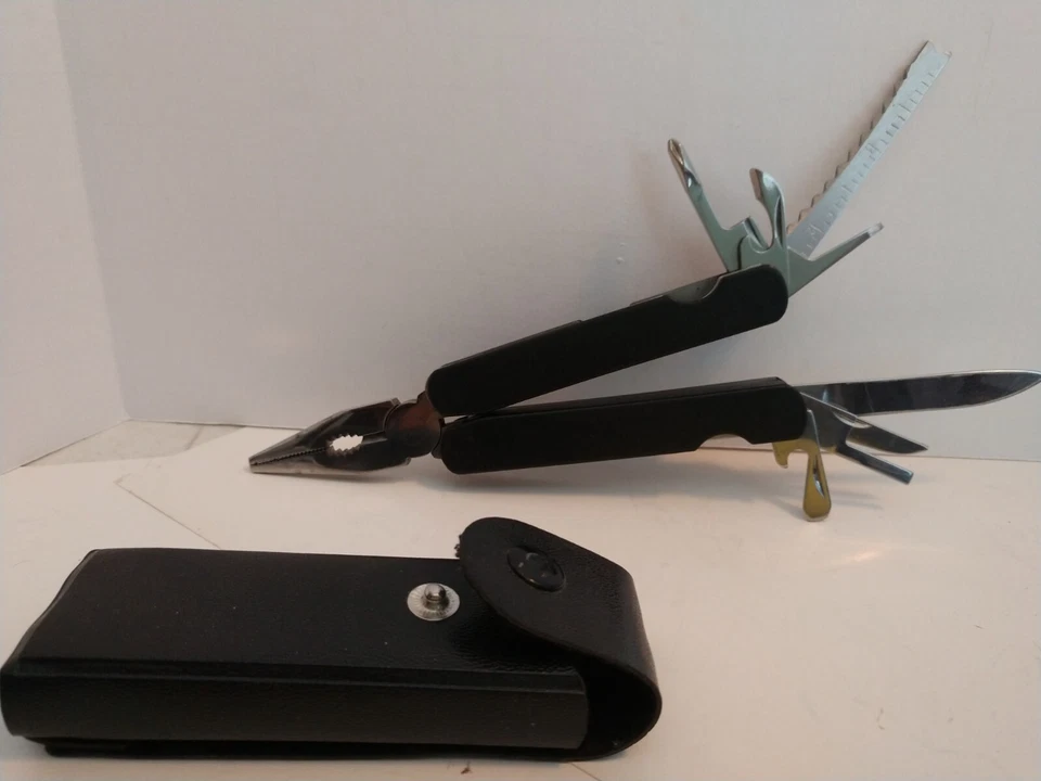 Cuchillo 9 en 1 multiherramienta con estuche. Cuchillo plegable de acero inoxidable. Gran forma. Foto 1 de 4