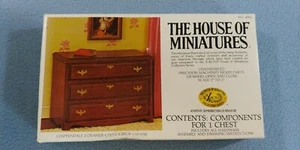 NEU HOUSE OF MINIATURES #40011 CHIPPENDALE 3 SCHUBLADEN KOMMODE VINTAGE GEÖFFNETE BOX - Bild 1 von 2