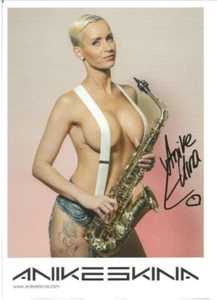 Anike Ekina - VENUS 2022 , Neu und Original signiert - Bild 1 von 1