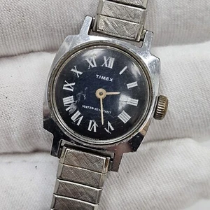 Vintage Timex Silver Tone Case Mechanical Wind-up Analog Women's Wrist Watch - Picture 1 of 7