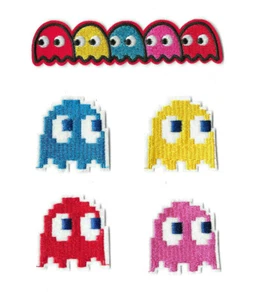 PAC MAN GHOSTS Iron on / Sew on Patch Embroidered Badge Embroidery Game - Foto 1 di 6