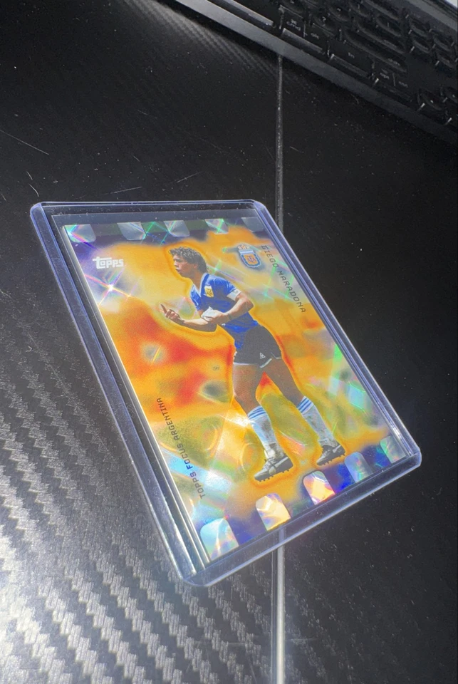 2025 Topps Focus Argentina - Golden Hour Diego Maradona #54 Gold Rainbow  Foto 1 de 1