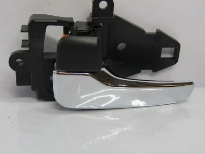 Conjunto de manija de puerta interior delantera izquierda Mitsubishi Outlander 2007-2013 OEM Foto 1 de 4