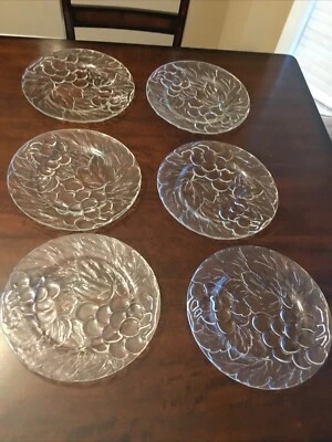Vintage Tabletops Unlimited Clear Glass 10 1/4" Plate Grape & Leaf (Set of 6) - Image 1 of 4