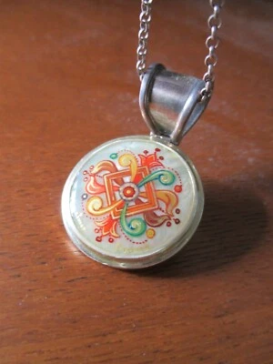 Pingente de prata esterlina acrílico sobre madrepérola 2 lados - PREÇO REDUZIDO!! - Imagem 1 de 4