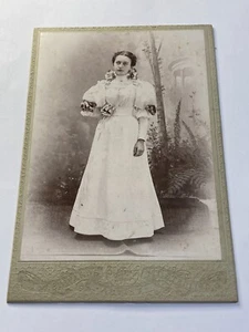 Victorian Cabinet Card Photograph Woman Floral Dress Edwards Mount Sterling Ohio - Imagen 1 de 2