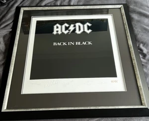 AC/DC BACK IN BLACK PLATE SIGNED LITHOGRAPH FRAMED 257/ COA Facsimile - Foto 1 di 20
