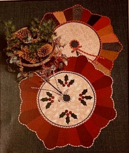 Vtg Rare Thimbleberries, inc. HOLLY TREE SKIRT Quilted 1993 pattern #MG-91113 - Picture 1 of 3