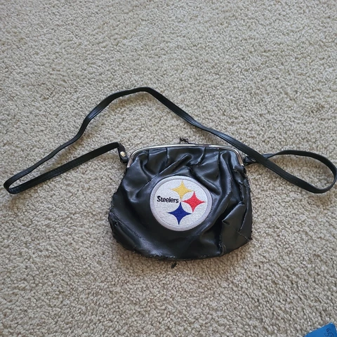 Nice Pittsburgh Steelers Leather Purse. Used. Poor Cover