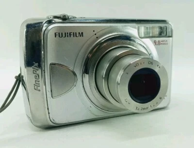 FujiFilm FinePix A920 Silver Compact Digital Camera 9.0MP Tested Working Case - Image 1 of 4