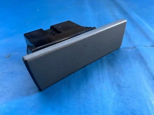 Rover 45 MG ZS Centre Console Ashtray (Technical Grey) 2004 - 2007 - Picture 1 of 3