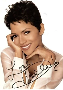 HALLE BERRY ~ SIGNED (Front & Back) Academy Award Actress 4x6 - Picture 1 of 3