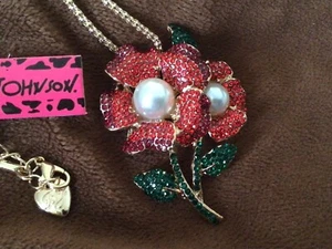 Betsey Johnson rote Blumen Kunstperlenzentren Halskette Brosche goldfarbene Kristalle - Bild 1 von 4