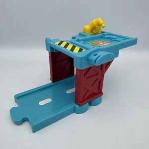 Vtech Go! Go! Smart Wheels Airport Control Tower Fuel Refilling Station - Picture 1 of 17