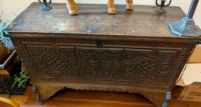 Antiguo cofre manta boda, cassone, sirio, tallado a mano  Foto 1 de 4