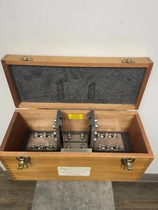 ASTM D7137 Boeing Compression After Impact Compression Testing Fixture - Bild 1 von 4
