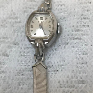 Vintage Elgin 10k Gold Filled Case and Band Ladies Watch Runs Great - Picture 1 of 5