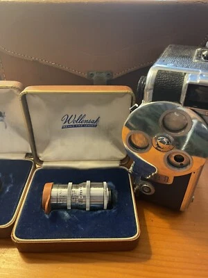 Кинокамера DeJur 8 мм модель D 100 с чехлом непроверенная - Изображение 1 из 4