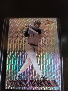 1993 Pacific Tony Gwynn Baseball Card, rare and in excellent condition 