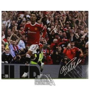 Cristiano Ronaldo Autographed Manchester United 12x16 Photo - BAS LOA (Trotting) - Picture 1 of 1