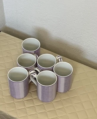 Elegante juego de 6 tazas de café exclusivas de Neiman Marcus en un suave púrpura claro Foto 1 de 4