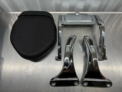 Soportes de soporte trasero solo asiento pasajero pasajero FXCWC genuino Harley Rocker FXCWC OEM Foto 1 de 4