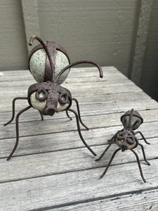 Folk Metal Yard Art Mama And Baby ANT Sculptures~ Hanmade And One Of A Kind - Picture 1 of 12