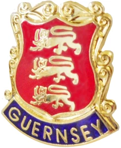 Guernsey Small Pin Badge Channel Islands - Picture 1 of 5