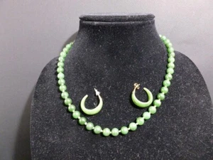 DE COLECCIÓN ELEGANTE COLLAR 8 mm CUENTAS/24 mm OREJAS JADE CHINO COLLAR CONJUNTO RARO 8621 - Imagen 1 de 5