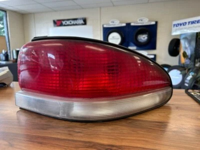 1995-2000 Chrysler Cirrus Right Tail Light Assembly #2-5-27140 - Image 1 of 4