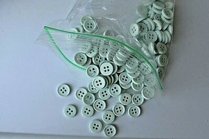 Buttons Sewing Mint Green Lot of 64 - 4 hole 1/2"  Round Flat  - Picture 1 of 1