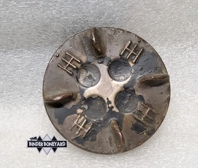 Cosechadora internacional de latón de colección pickup con tapa de combustible o Loadstar  Foto 1 de 4