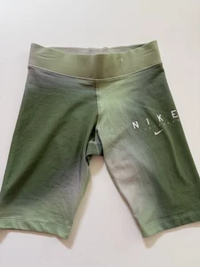 Nike Sportswear Women’s Green Ombre Bike Shorts Size S Logo Athletic - Picture 1 of 6