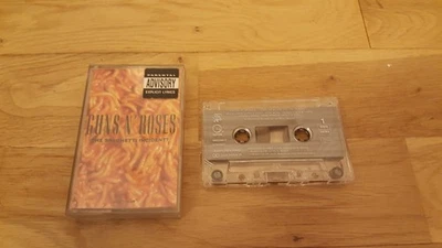 Guns n Roses - The Spaghetti Incident - Music Cassette Tape VGC Geffen GEC24617 - Image 1 of 4
