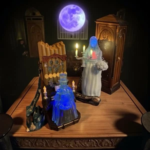 Disney Halloween 2025 Haunted Mansion Bride & Victor Geist’s Spectral Sipper Cup - Picture 1 of 4