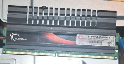 G.SKILL DDR2-800 PC2 6400 2GBx2 F2-6400CL4D-4GPBI-B MEMORY MODULE - Image 1 of 2