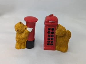 Lote de 2 figuras de buzón de correo cabina telefónica de oso lote de 1,5 pulgadas Inglaterra - Imagen 1 de 8