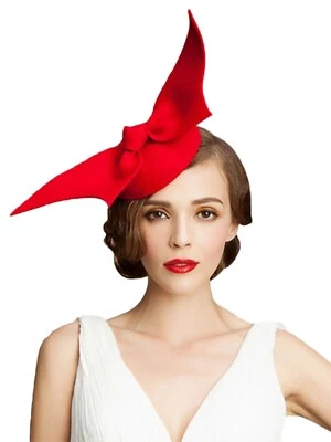 Sombrero fascinador de fieltro de lana rojo para mujer alas de ángel pajarita boda vestido de novia sombreros Foto 1 de 4