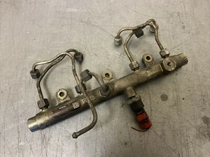 Kraftstoffverteiler Rail Rohr Einspritzung  9655182580 0445214091 - Picture 1 of 2