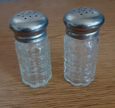 Vintage Style Waffle Pattern Salt and Pepper Shakers.  Made in Taiwan  - Image 1 of 4