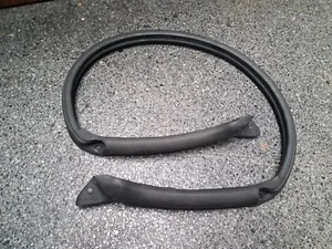 2005 - 2013 Corvette  Rear Passenger Compartment Weatherstrip, NO RESERVE - Foto 1 di 4